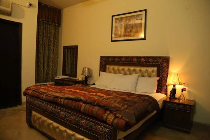 Hotel Sweet Inn Lahore Extérieur photo