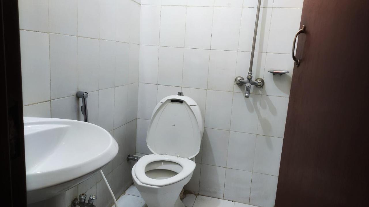 Hotel Sweet Inn Lahore Extérieur photo