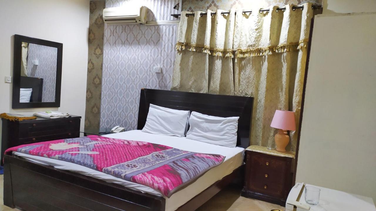Hotel Sweet Inn Lahore Extérieur photo